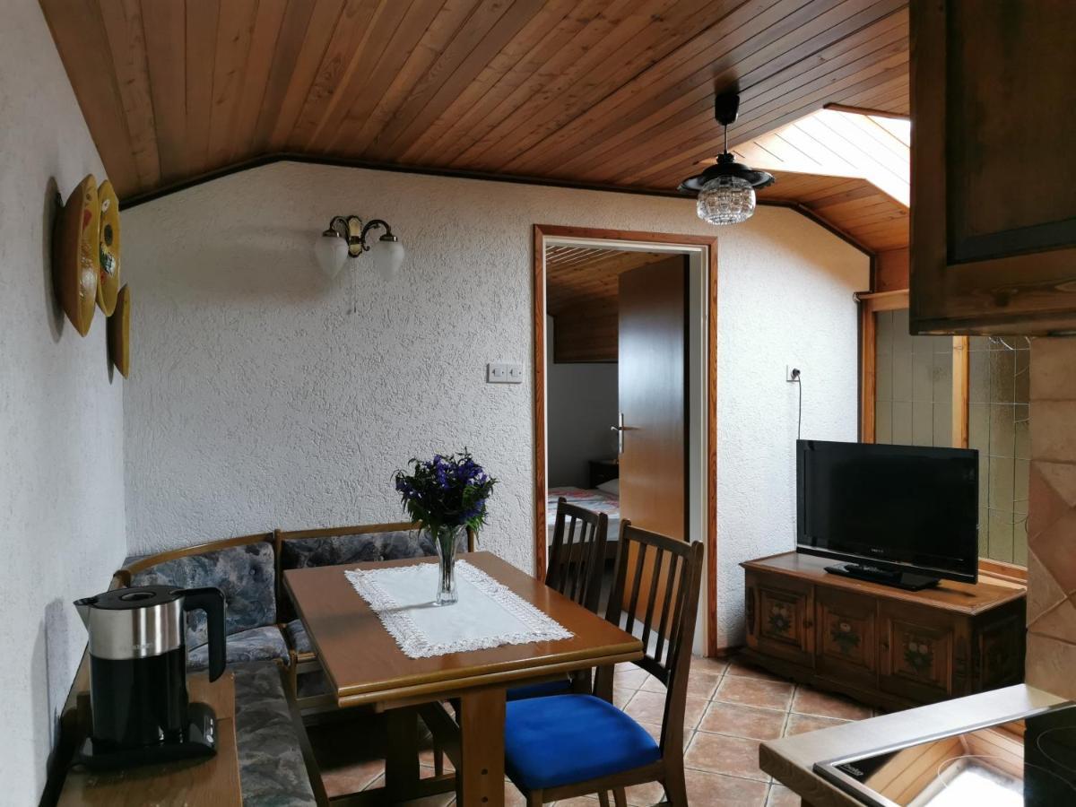 Apartment Zvab Бохин Екстериор снимка